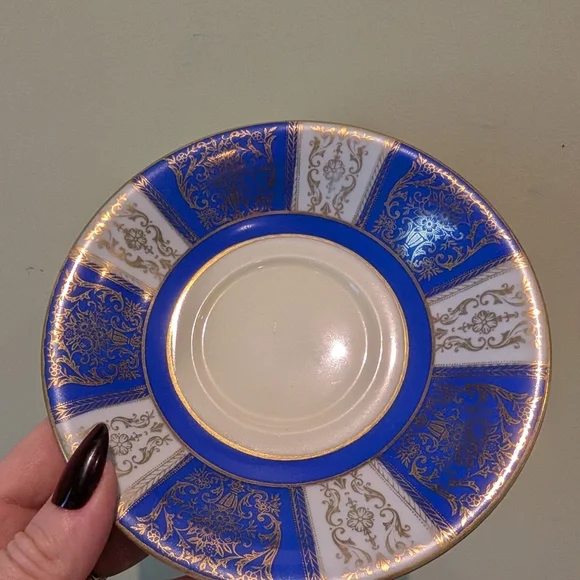 Prince China White and Gold Teacup - Picture 7 of 8